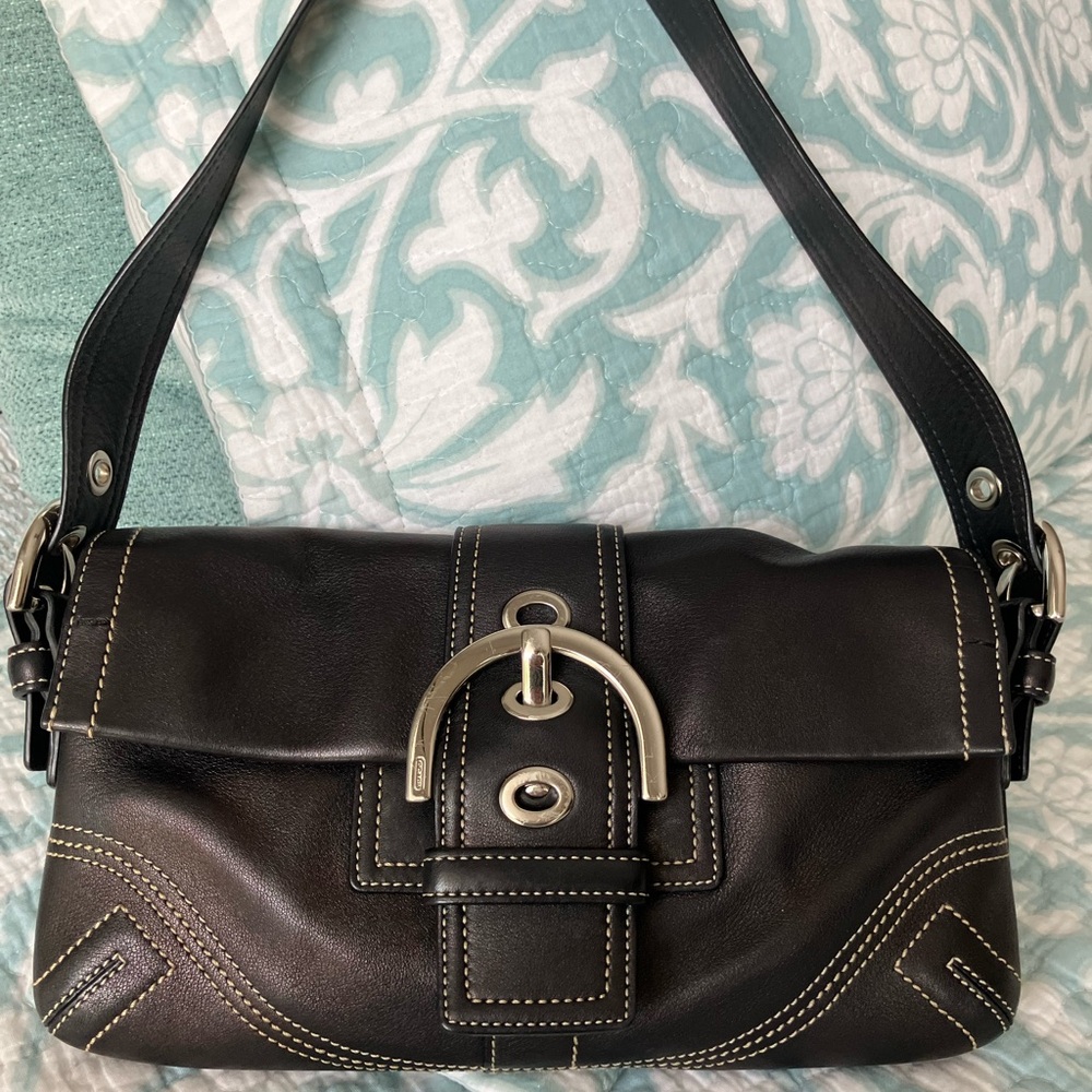 🖤June 3 day sale🖤 COACH  Black Leather Shoulder Bag
